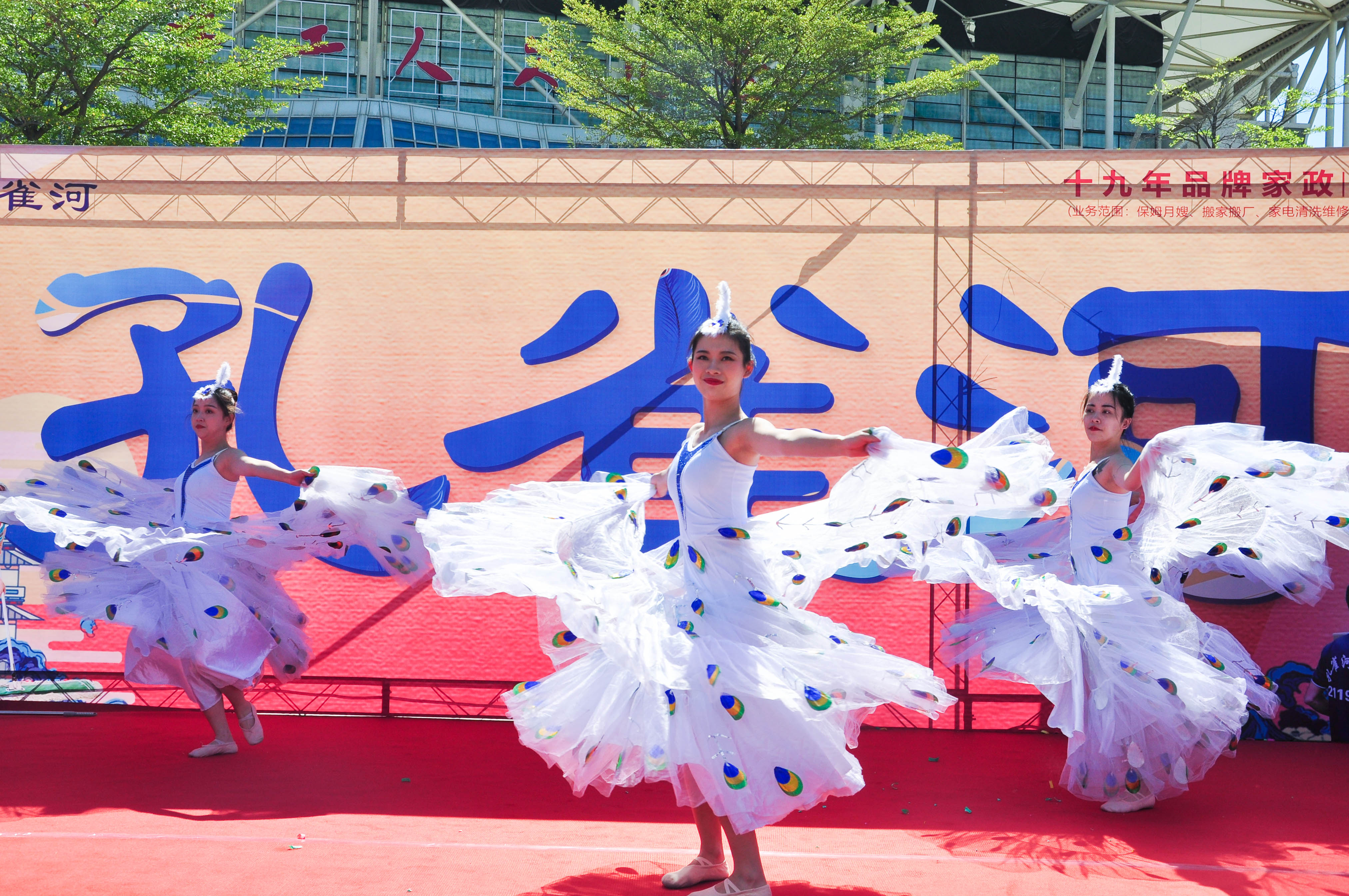 �g��Ц�Z��һ����ʮ�˰���ˇ�R�ψ�������ȸ�������B�T�е����ü�����(ji��)